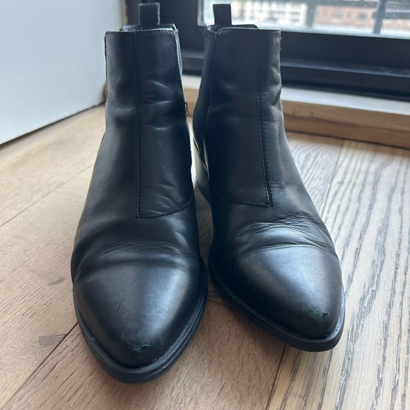 Vagabond black leather ankle boots / booties with low block heel size EU 40 - Picture 3 of 4